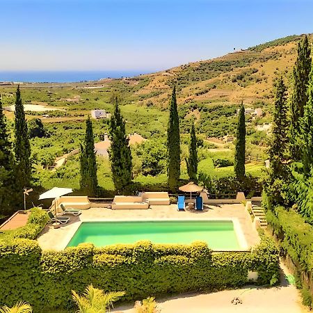Antigua Finca De Ayo Y Karina Villa ฟรีฮิเลียนา ภายนอก รูปภาพ