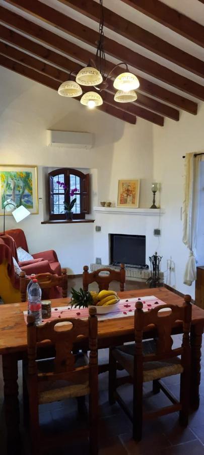 Antigua Finca De Ayo Y Karina Villa ฟรีฮิเลียนา ภายนอก รูปภาพ